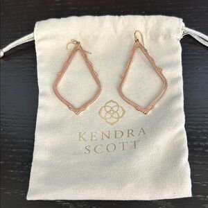 Kendra Scott Sophee Drop Rose Gold Drop Earrings